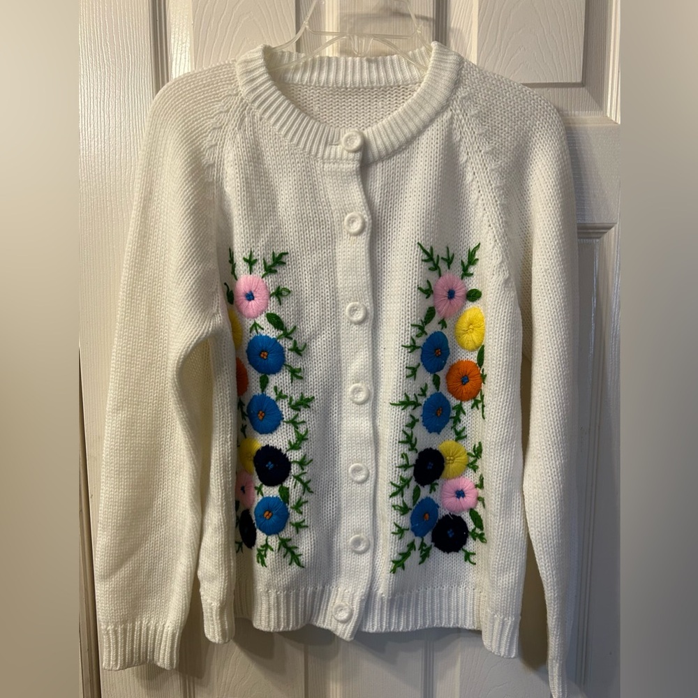 Floral vintage sweater